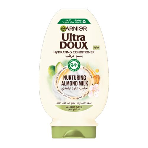 بلسم مرطب بحليب اللوز من Garnier Ultra Doux - 360 مل